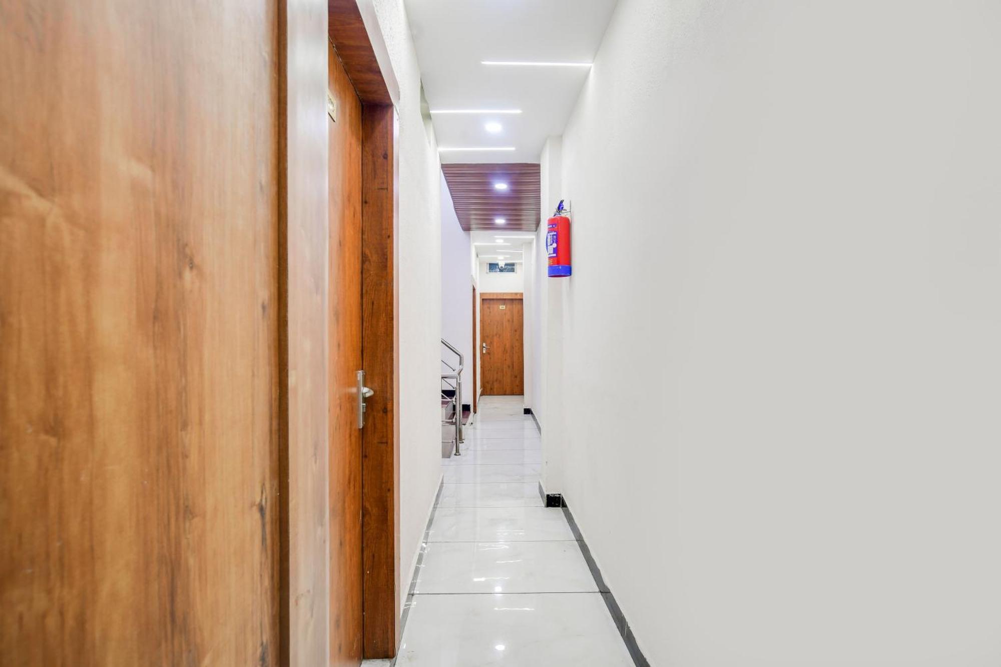 Hotel O Ujjain Near Hari Fatak Екстериор снимка