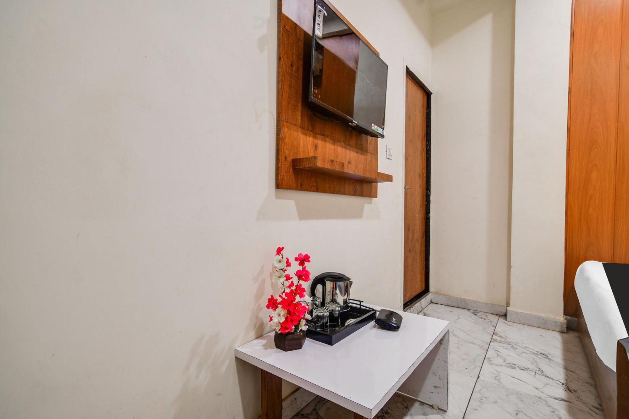 Hotel O Ujjain Near Hari Fatak Екстериор снимка
