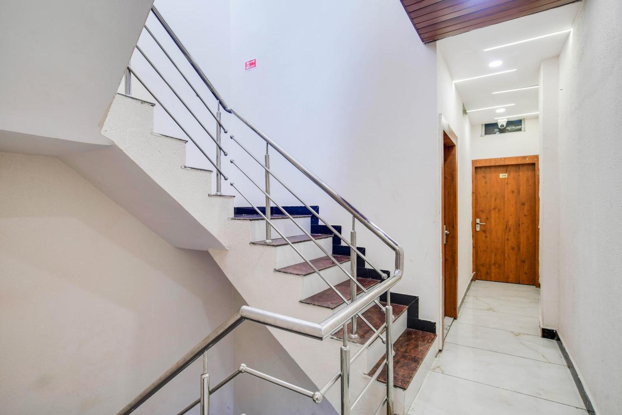 Hotel O Ujjain Near Hari Fatak Екстериор снимка